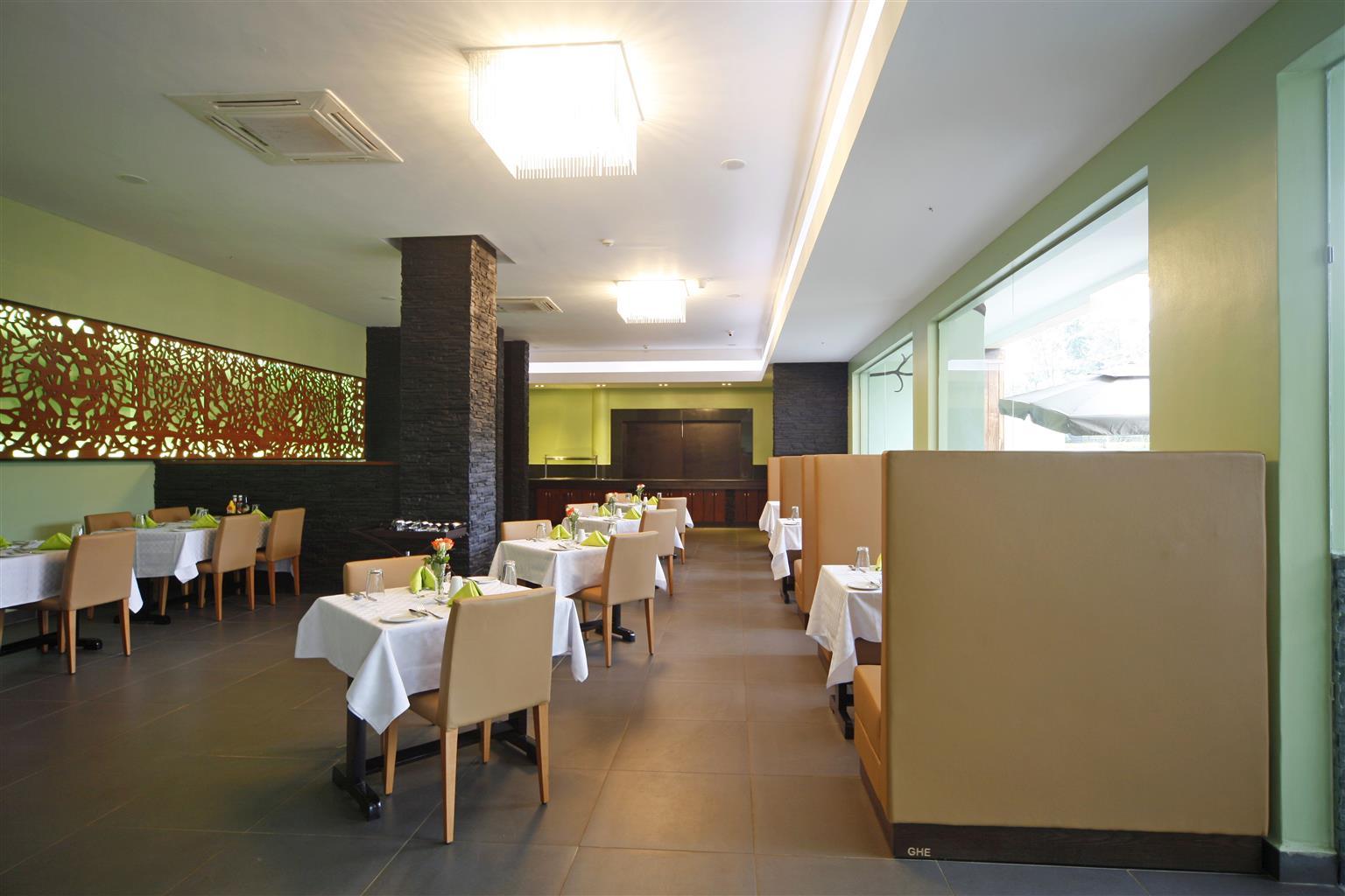Best Western Premier Garden Hotel Entebbe Ngoại thất bức ảnh