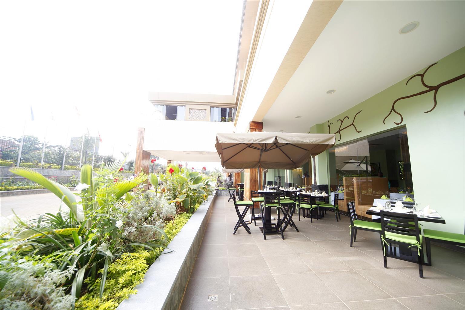Best Western Premier Garden Hotel Entebbe Ngoại thất bức ảnh