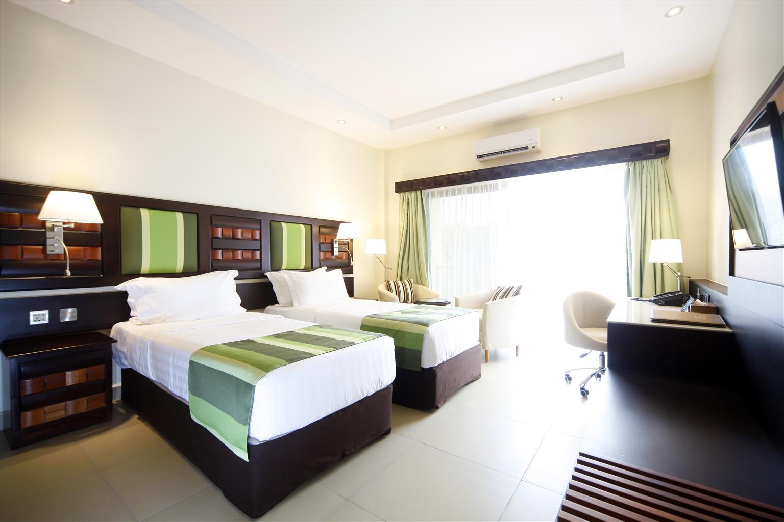 Best Western Premier Garden Hotel Entebbe Ngoại thất bức ảnh