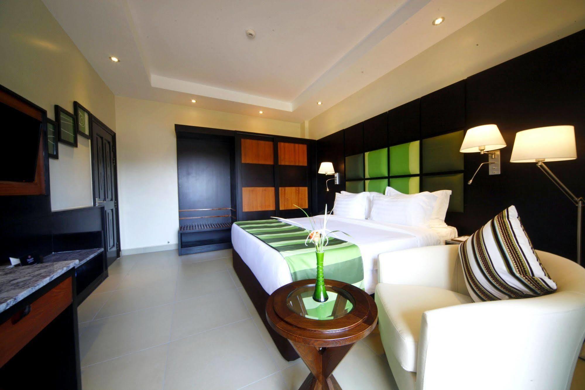 Best Western Premier Garden Hotel Entebbe Ngoại thất bức ảnh