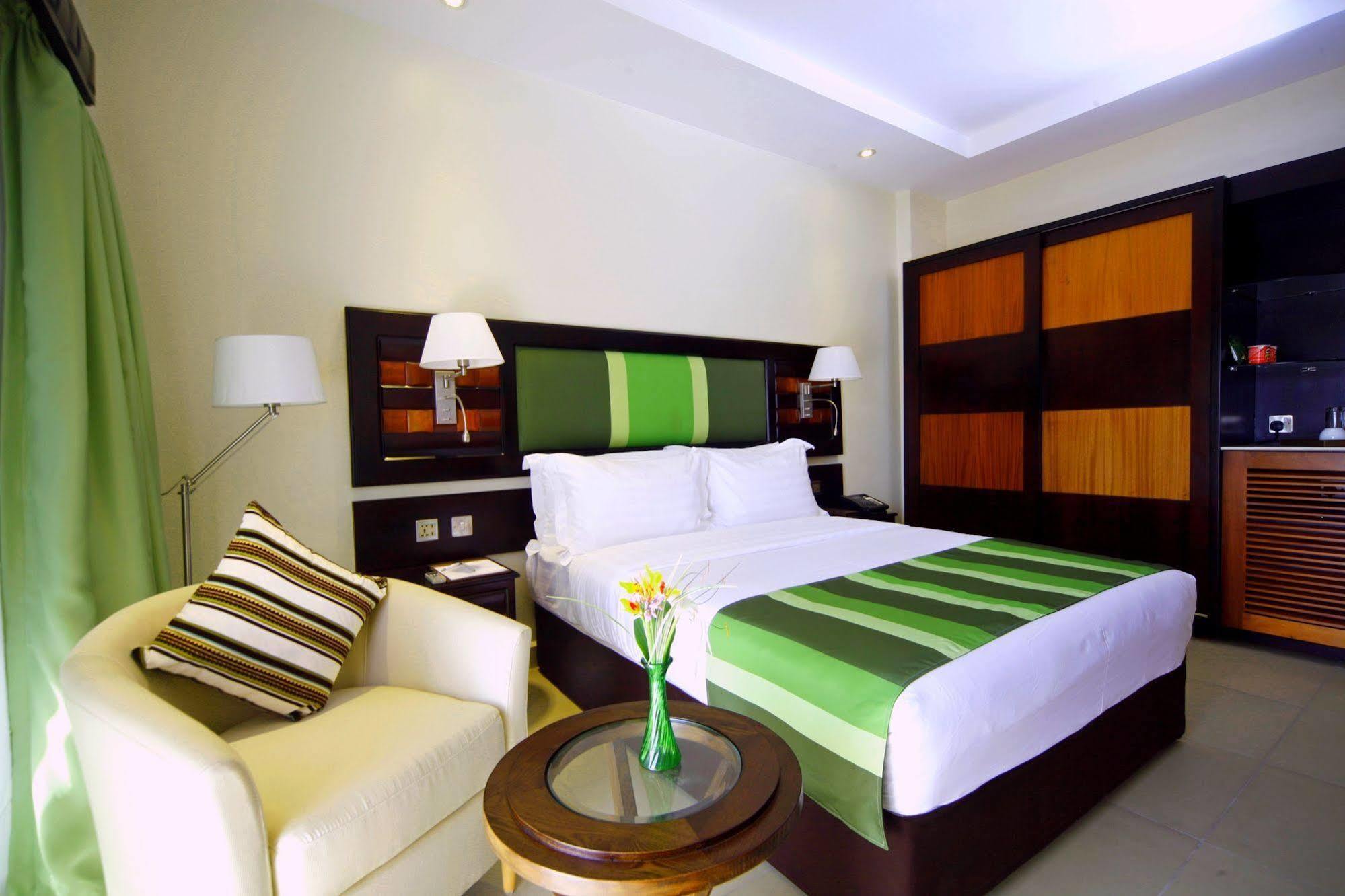 Best Western Premier Garden Hotel Entebbe Ngoại thất bức ảnh