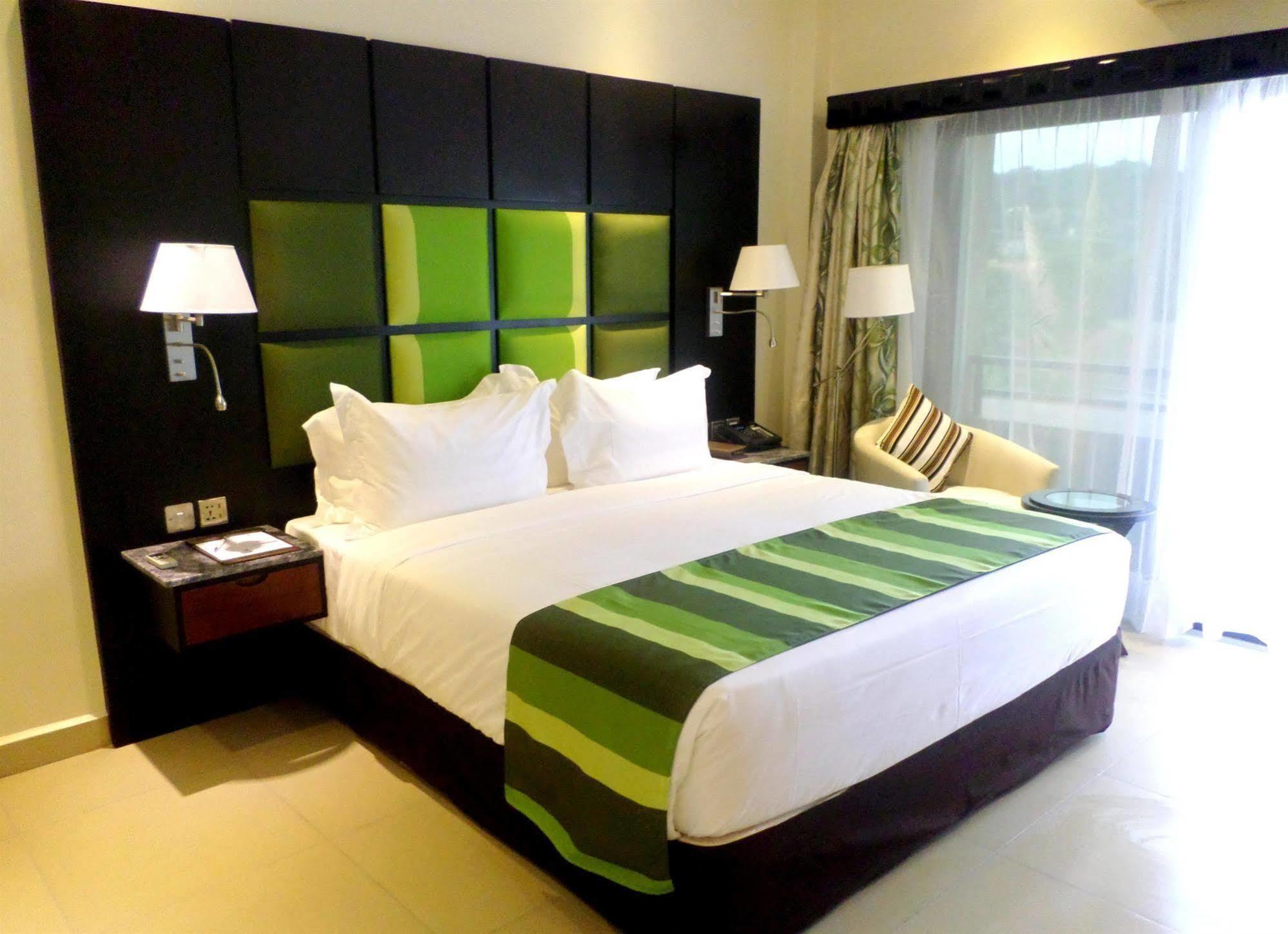 Best Western Premier Garden Hotel Entebbe Ngoại thất bức ảnh