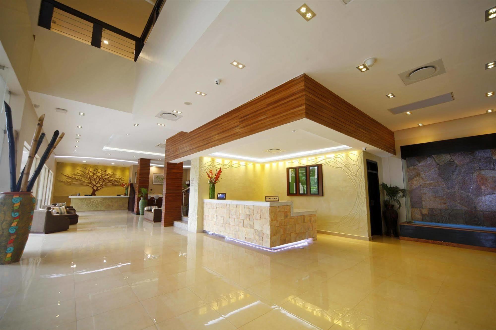 Best Western Premier Garden Hotel Entebbe Ngoại thất bức ảnh